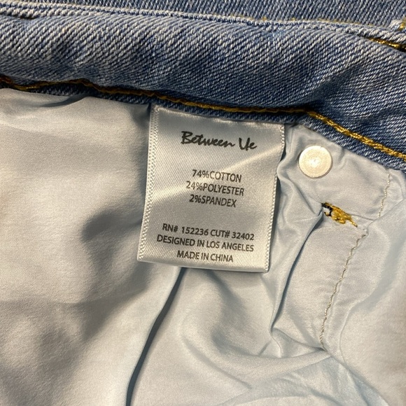 NWOT Between U2 Denim Light Blue Skinny Jeans Size 7 - Picture 5 of 5